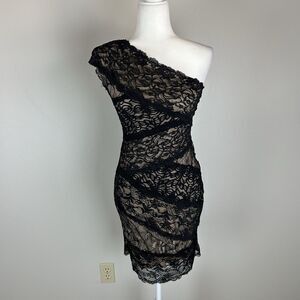 BEBE BANDAGE BLACK LACE DRESS ELEGANT WHIMSYGOTH COCKTAIL SIZE M One Shoulder